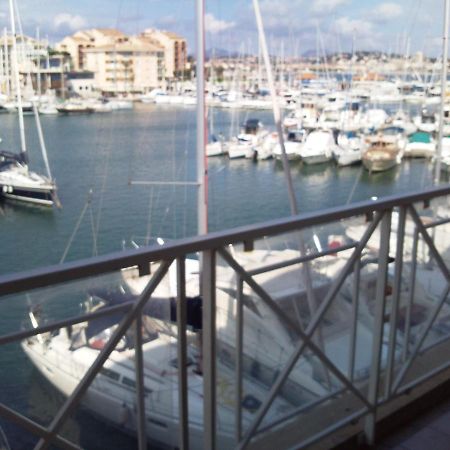 Port Frejus Cap Hermes Vue Mer Et Port Pieds Dans L'Eau Piscine Pkg Exterior foto